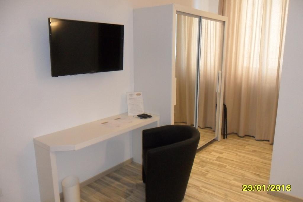 Hotel Location Lory Busto Arsizio Zewnętrze zdjęcie